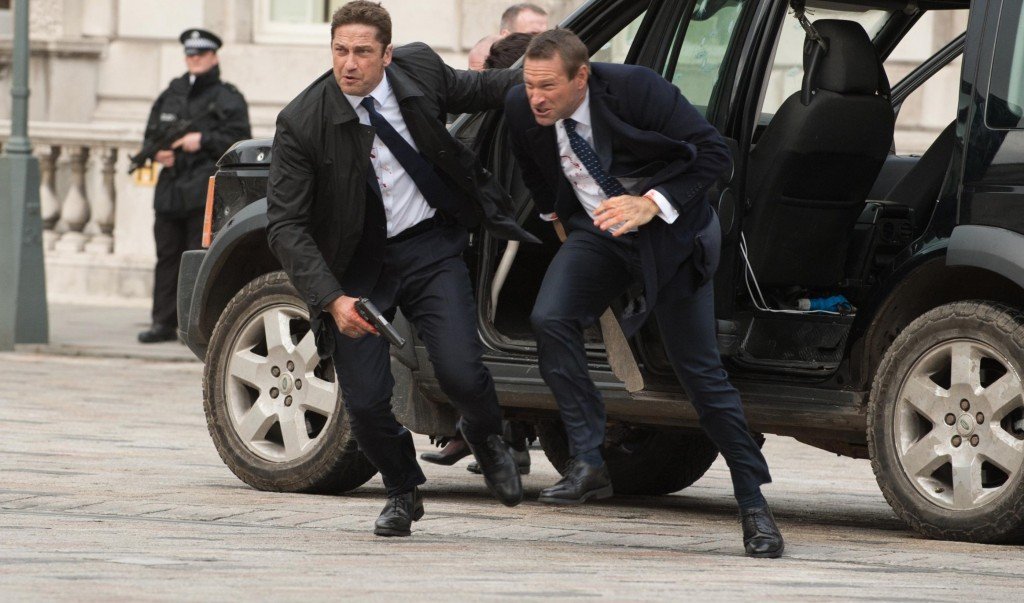 Aaron Eckhart Net Worth