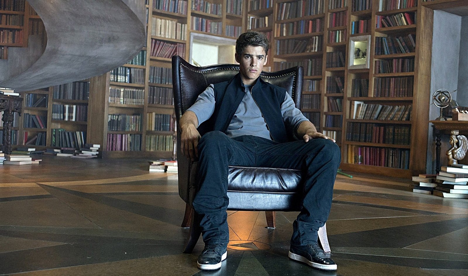 Brenton Thwaites Net Worth