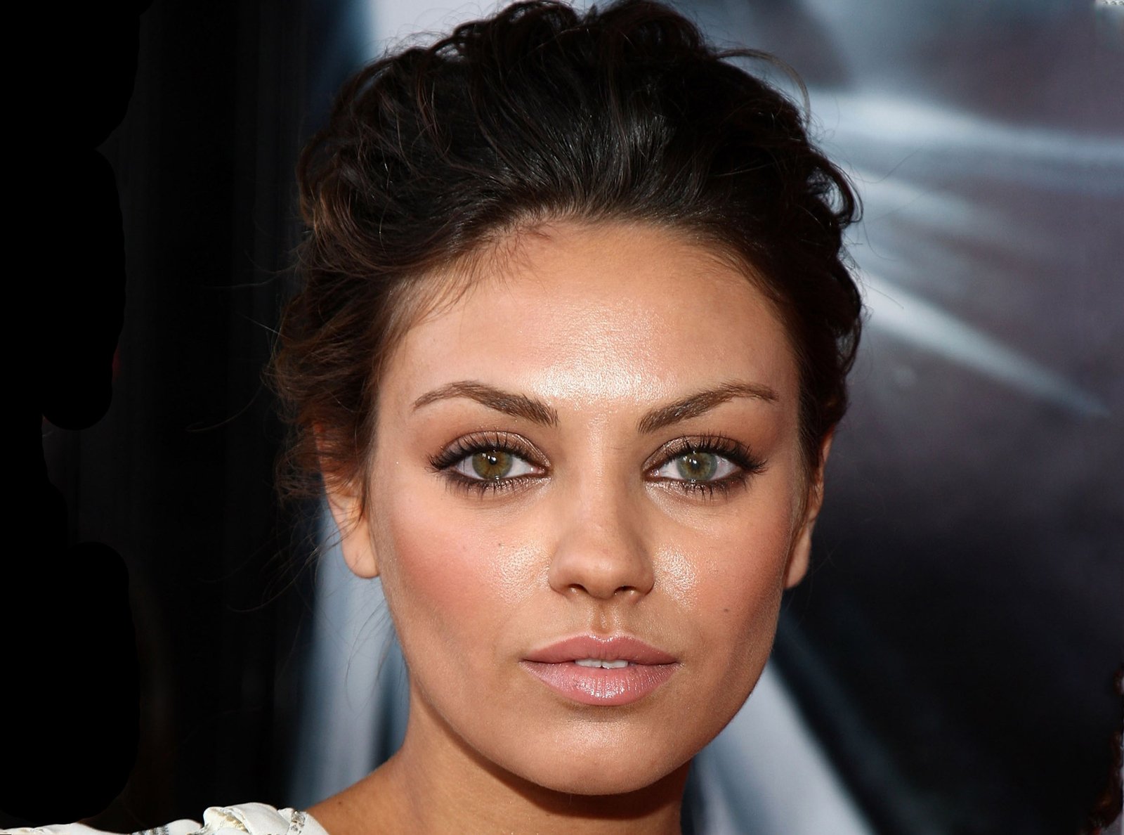 Mila Kunis Net Worth