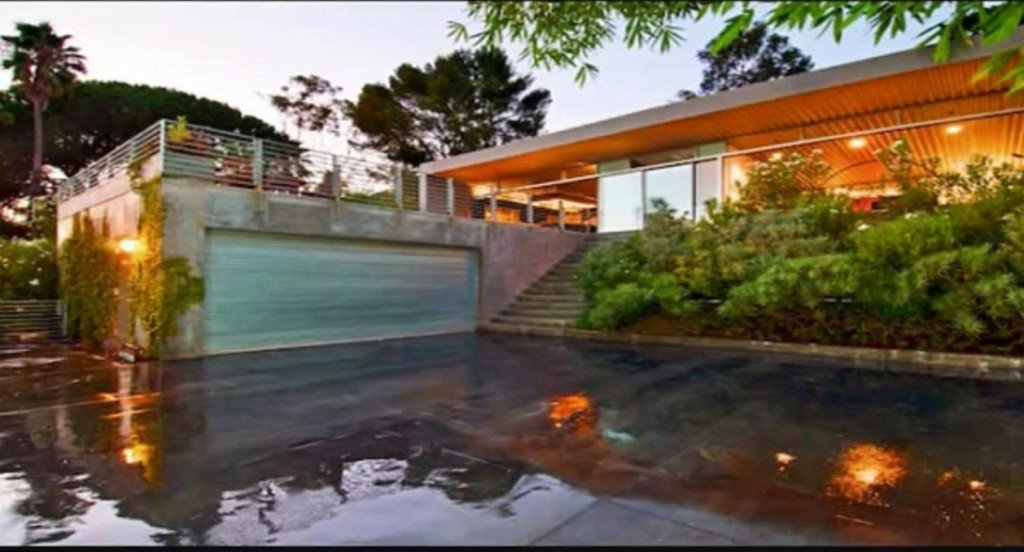 Zac Efron house