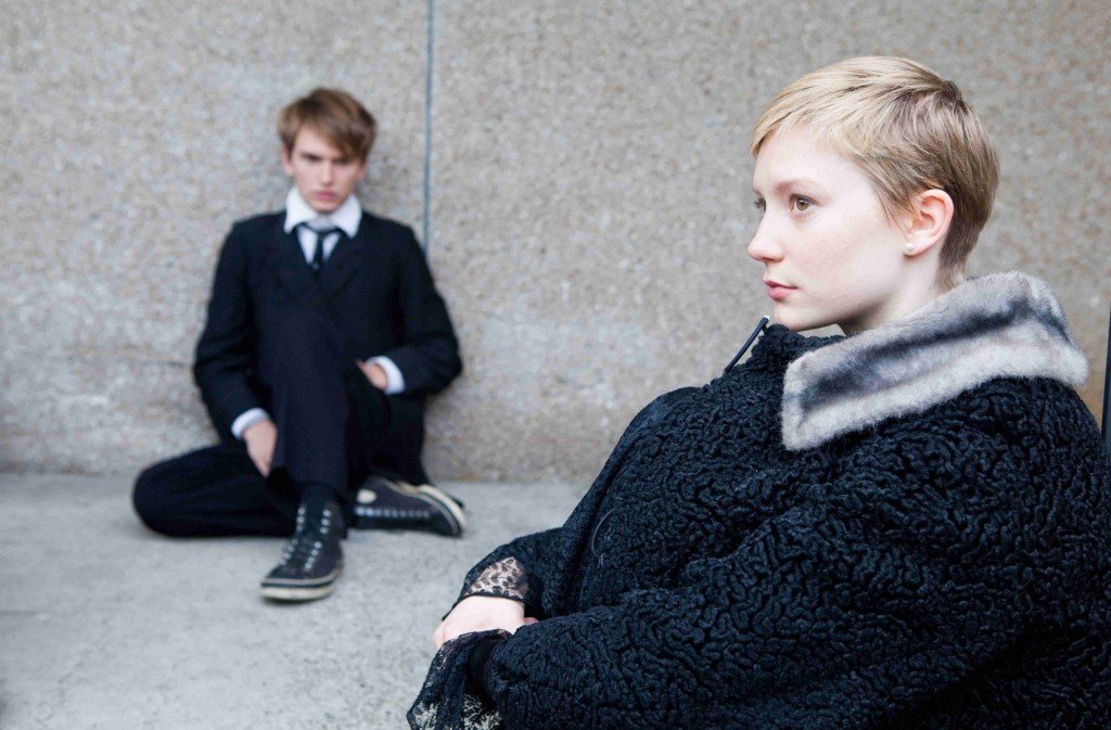 Mia Wasikowska Net Worth