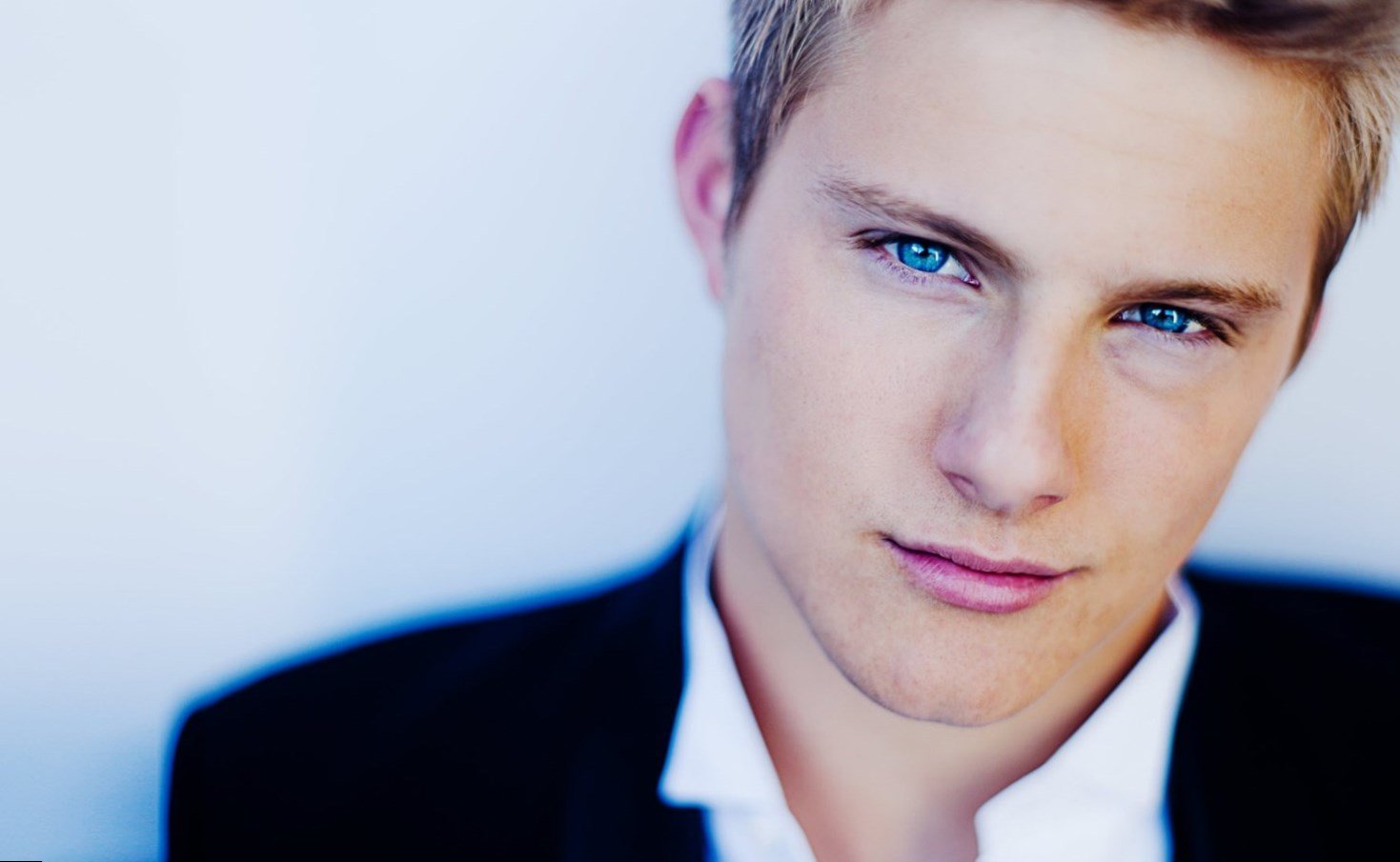 Alexander Ludwig Net Worth
