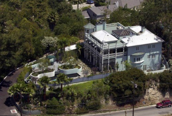 Alisa Milano houses Beverly Hills home Alyssa Milano houses