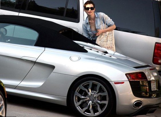 Anne Hathaway  car  Audi R8 Anne Hathaway net worth