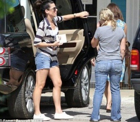 Sandra Bullock cars Mercedes Benz GL550 Sandra Bullock cars