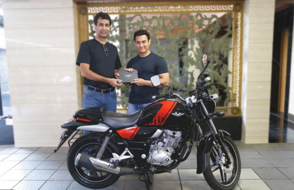 Aamir Khan bike Bajaj V15 Aamir Khan bike