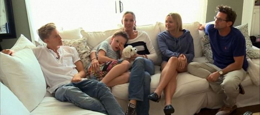 Alli Simpson and her family in Australia Alli-Simpson-house_family