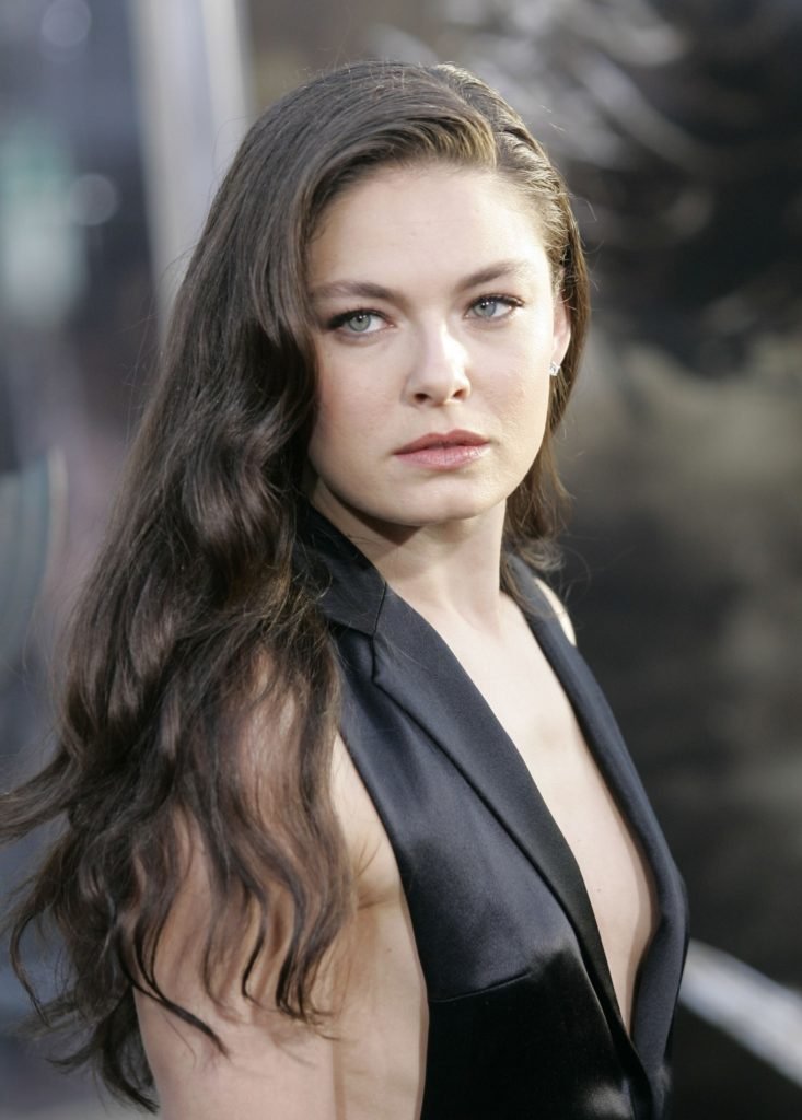 Alexa Davalos net worth