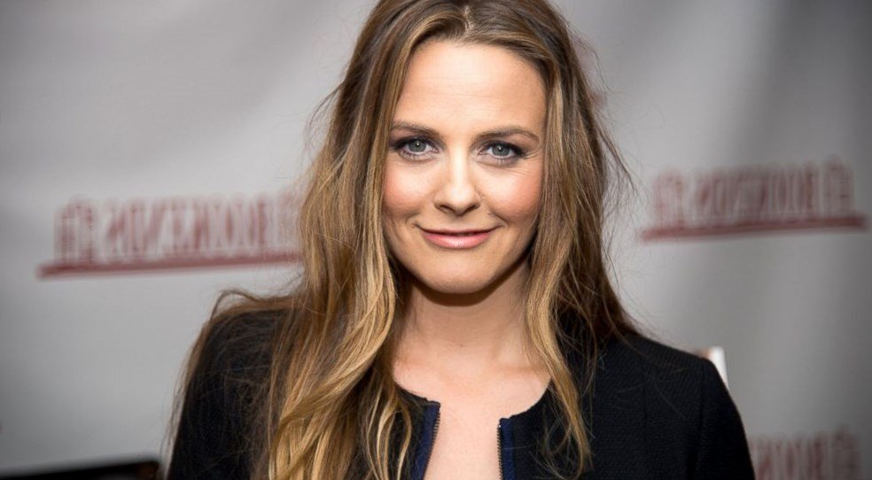 Alicia Silverstone net worth