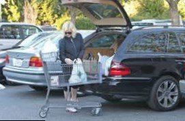 Amy Poehler car Mercedes Amy Poehler car