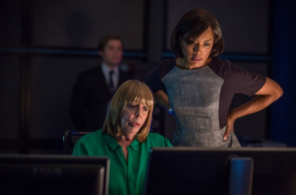 Angela Bassett in Survivor Angela Bassett in Survivor