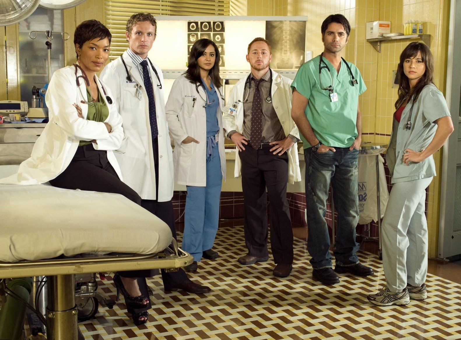 Angela Bassett in ER Angela Bassett in ER