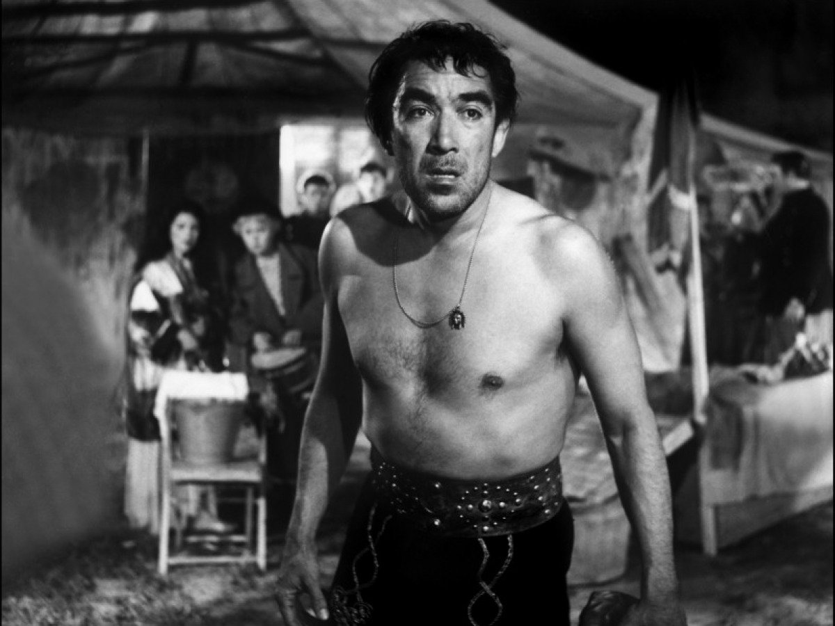 Anthony Quinn in La Strada Anthony Quinn in La Strada