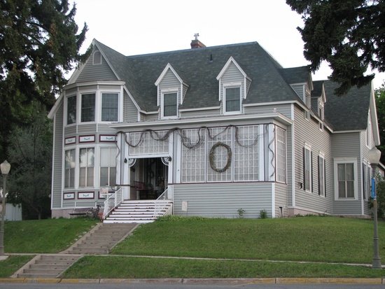 Anthony Quinn Home in Briatol Anthony Quinn House